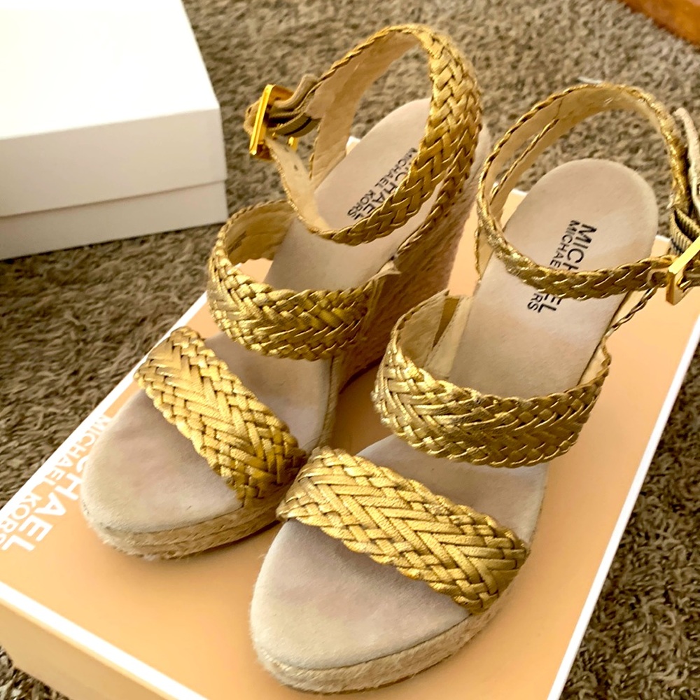 Michael Kors gold leather/rope espadrilles size 8
